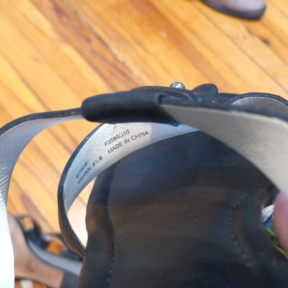 Coach Vivian sandals - Picture 16 of 16